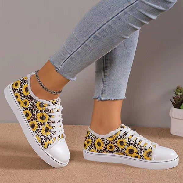 🔥LAST DAY 50% OFF - Women's Casual Comfy Trendy Printed Canvas Shoes
